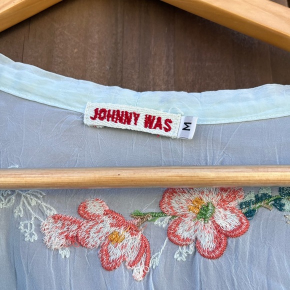 Johnny Was hummingbird bird blouse size medium - Picture 15 of 15